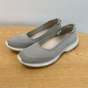 Vionic Kallie gray slip on comfort shoes 9